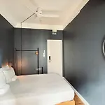 Avenue & Hostel Lisboa