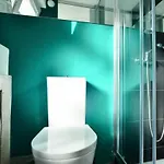 Albergue Avenue &