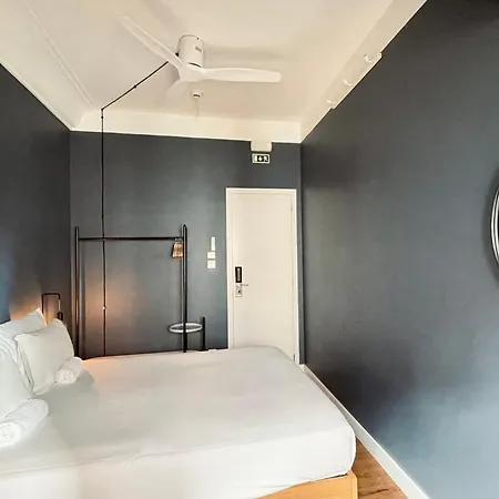 Avenue & Ostello Lisbona