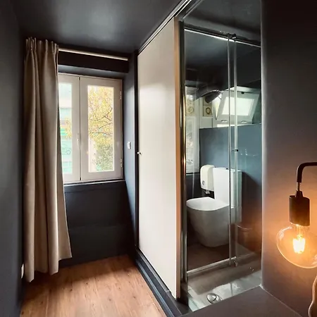 Avenue & Ostello Lisbona