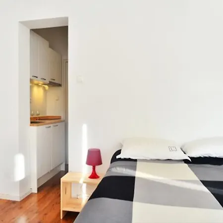 Hostel Avenue & Lissabon