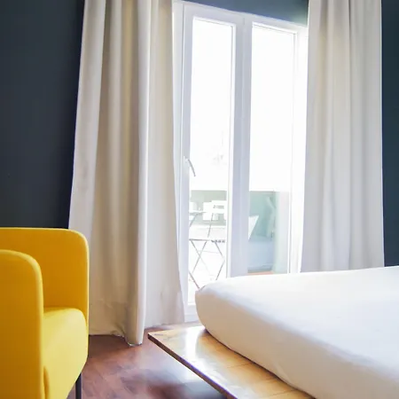 Hostal Avenue & Lisboa