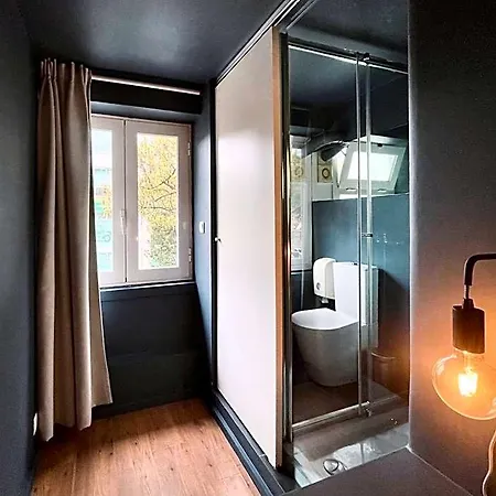 Avenue & * Lisboa